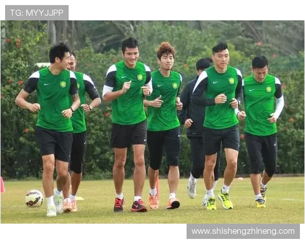 于大宝坚守绿茵场展现永不言弃精神谱写中国足球励志篇章