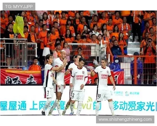 上海海港迎战成都蓉城 强强对话尽显中超激情对决