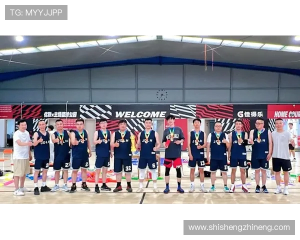 以篮球为核心探索团队协作与个人拼搏精神的完美融合之道