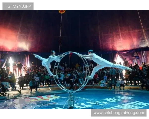 从惊心动魄的腾空到完美入水探索跳水运动的力量与艺术之美