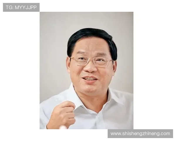 李强专访:从青涩少年到羽毛球冠军的奋斗与成长之路 李强专访:从青涩少年到羽毛球冠军的奋斗与成长之路