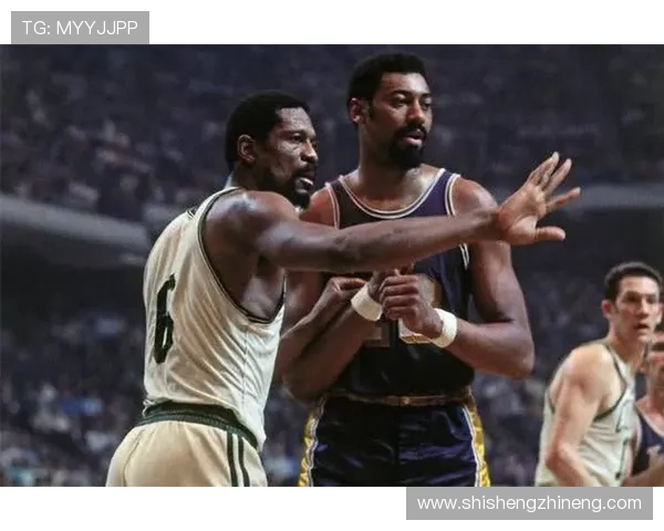 威尔特·张伯伦:篮球传奇与人生挑战的完美交织